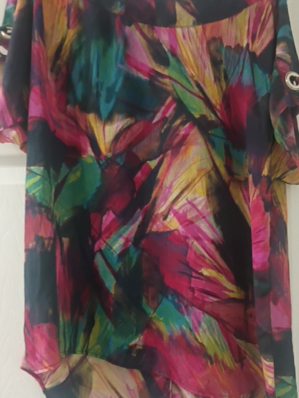 Spense Vibrant Abstract Floral Print Blouse Artsy Cutout Sleeve Details